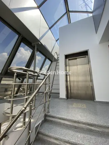 Independent Building 600m<sup>2</sup> for rent photo 1