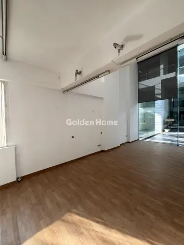 Office 60m<sup>2</sup> for rent photo 3