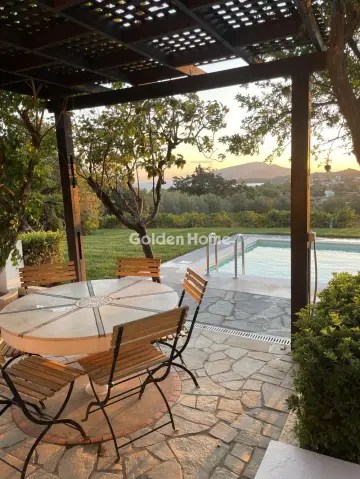 House 157m<sup>2</sup> for rent photo 1