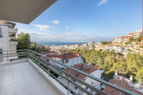 Independent Maisonette 188m<sup>2</sup> for sale photo 2