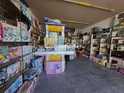 Store 77m<sup>2</sup> for sale photo 1