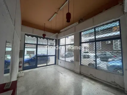 Store 27m<sup>2</sup> for rent photo 3