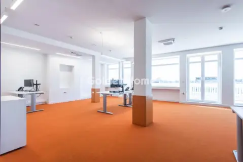 Office 180m<sup>2</sup> for rent photo 16