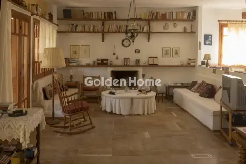 Μονοκατοικία 240τ.μ. προς πώληση φωτογραφία 2
