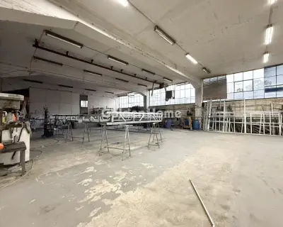 工业用 1000m<sup>2</sup> for rent photo 1
