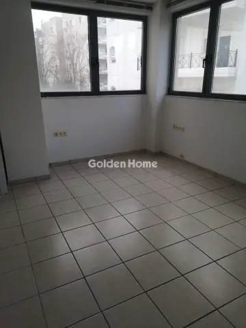 Office 30m<sup>2</sup> for rent photo 1