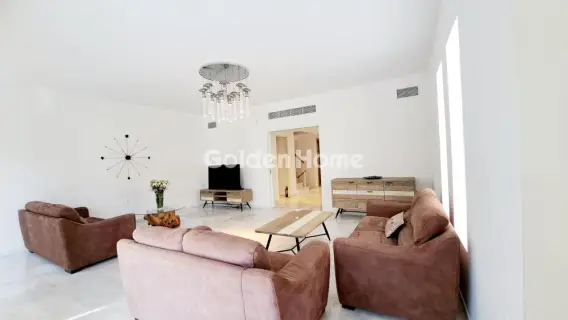 Independent Maisonette 380m<sup>2</sup> for rent photo 5