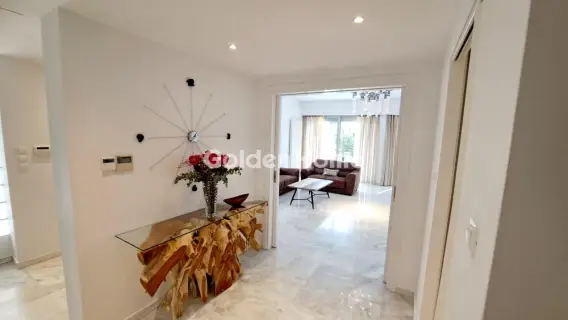 Independent Maisonette 380m<sup>2</sup> for rent photo 7