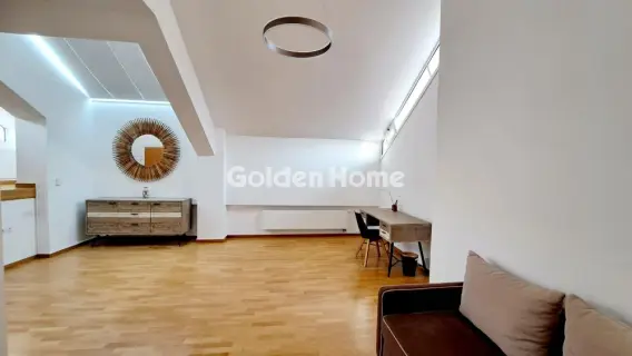 Independent Maisonette 380m<sup>2</sup> for rent photo 12