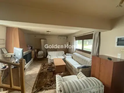 Independent Maisonette 198m<sup>2</sup> for sale photo 1