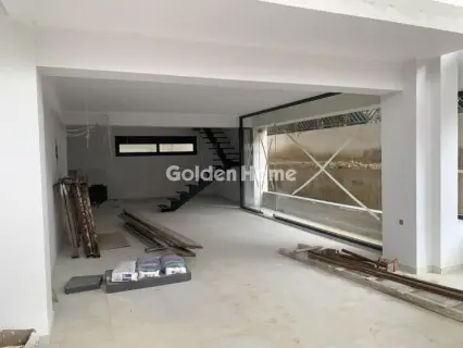 店铺 92m<sup>2</sup> for rent photo 1