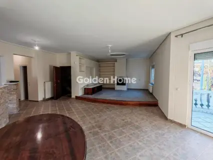 Floor Apartment 156m<sup>2</sup> for rent photo 5268436