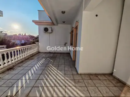 Floor Apartment 156m<sup>2</sup> for rent photo 5268442