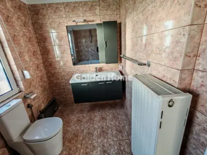 Floor Apartment 156m<sup>2</sup> for rent photo 5268458