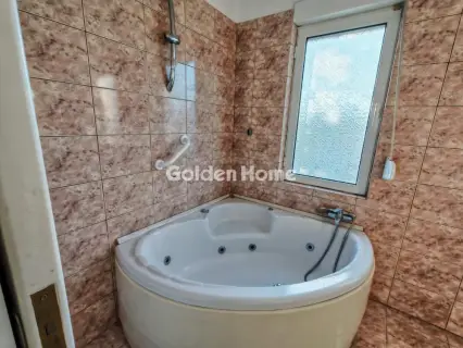 Floor Apartment 156m<sup>2</sup> for rent photo 5268460