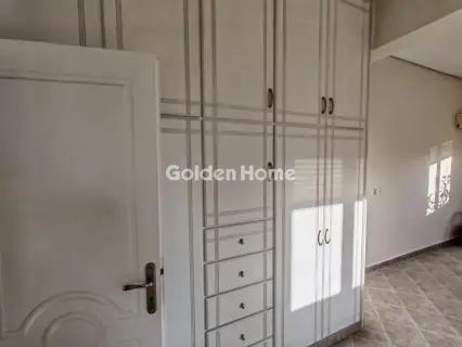 Floor Apartment 156m<sup>2</sup> for rent photo 5268456
