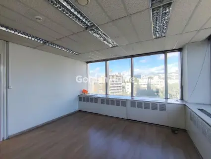 Office 207m<sup>2</sup> for rent photo 3