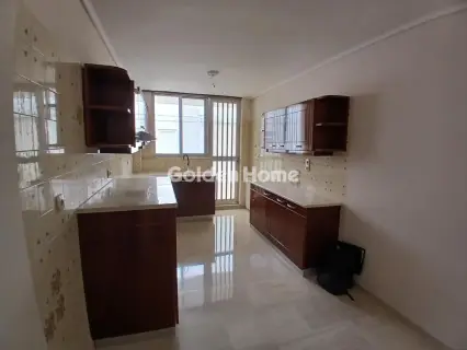 Floor Apartment 120m<sup>2</sup> for rent photo 5273991