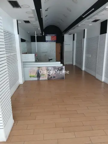 店铺 80m<sup>2</sup> for rent photo 1