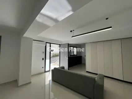 Independent Maisonette 440m<sup>2</sup> for rent photo 23