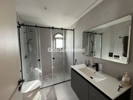 Independent Maisonette 440m<sup>2</sup> for rent photo 14