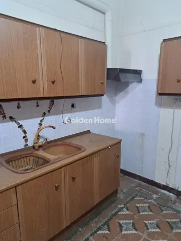 Οικιστικό 180τ.μ. προς πώληση φωτογραφία 5