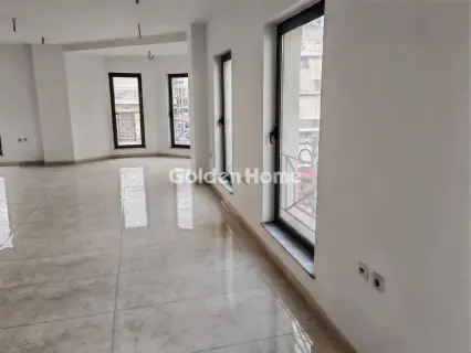 Office 125m<sup>2</sup> for rent photo 4
