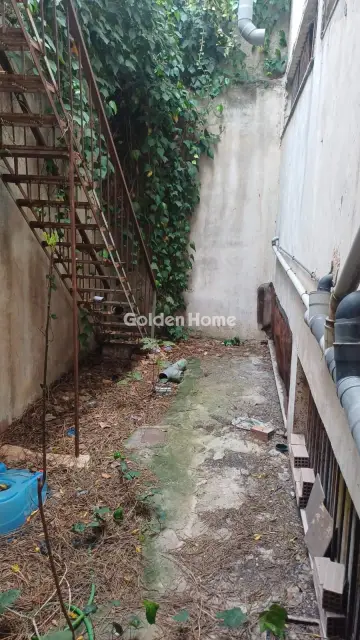 Independent Building 200m<sup>2</sup> for sale photo 11