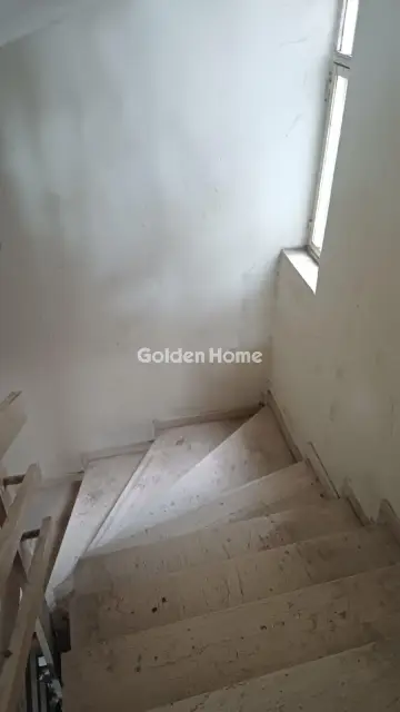 Independent Building 200m<sup>2</sup> for sale photo 13