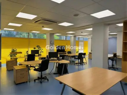 Office 120m<sup>2</sup> for rent photo 1