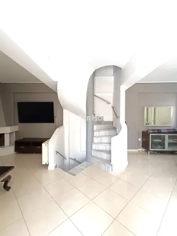 Μονοκατοικία 210τ.μ. προς ενοικίαση φωτογραφία 4