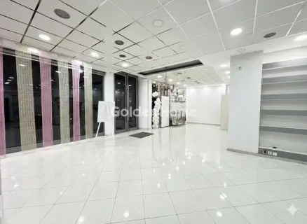 店铺 260m<sup>2</sup> for rent photo 1