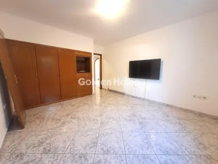 House 490m<sup>2</sup> for rent photo 5306734