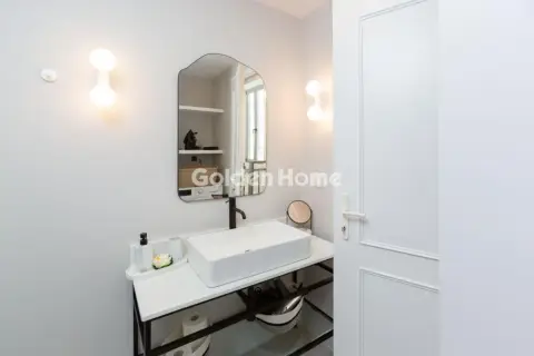Floor Apartment 143m<sup>2</sup> for rent photo 5628596