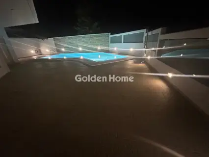 Οροφομεζονέτα 225τ.μ. προς ενοικίαση φωτογραφία 1