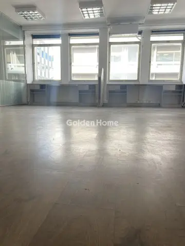 Office 100m<sup>2</sup> for rent photo 2