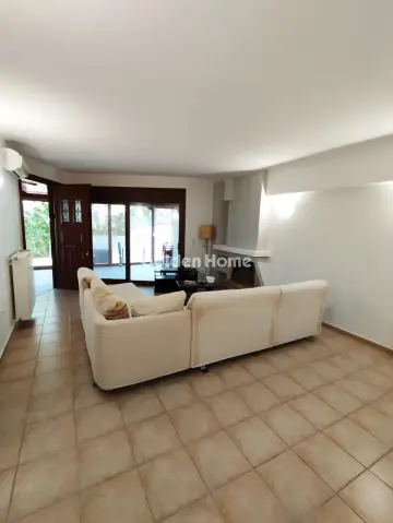 Floor Apartment 150m<sup>2</sup> for rent photo 3