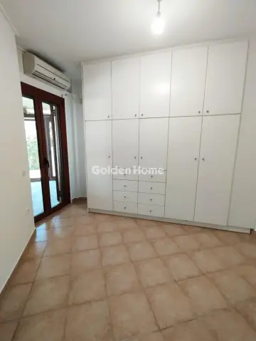 Floor Apartment 150m<sup>2</sup> for rent photo 13