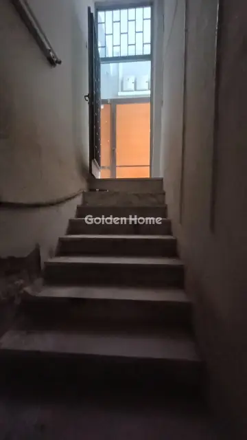 Store 121m<sup>2</sup> for rent photo 14