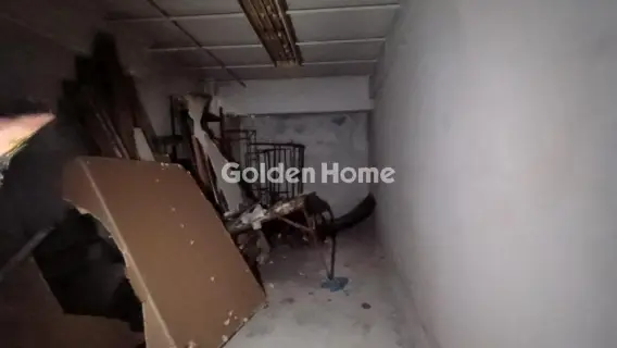 Store 121m<sup>2</sup> for rent photo 19