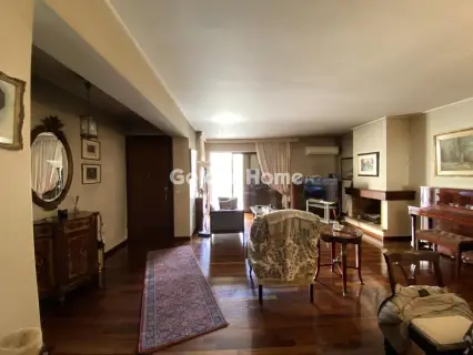 Independent Maisonette 207m<sup>2</sup> for sale photo 5313551