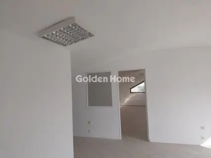 Office 140m<sup>2</sup> for rent photo 11