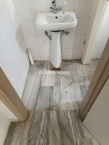 Store 42m<sup>2</sup> for sale photo 5