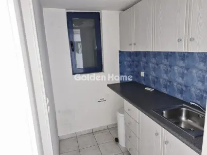 Store 52m<sup>2</sup> for rent photo 5