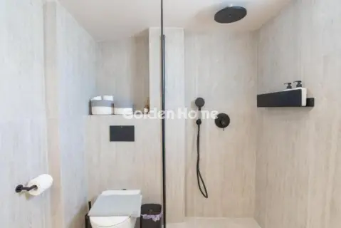 Selling a Business 80m<sup>2</sup> for sale photo 10