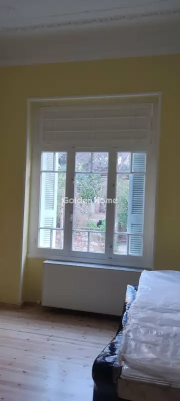 Floor Apartment 145m<sup>2</sup> for rent photo 1