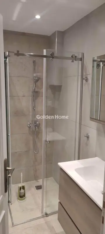 Floor Apartment 145m<sup>2</sup> for rent photo 18