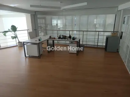 Office 30m<sup>2</sup> for rent photo 3