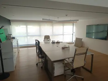 Office 30m<sup>2</sup> for rent photo 2