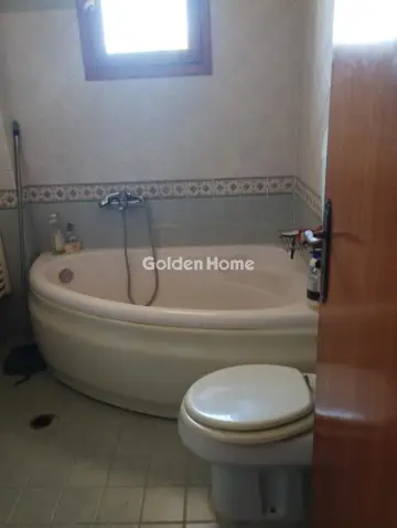 Floor Apartment 130m<sup>2</sup> for rent photo 5325403